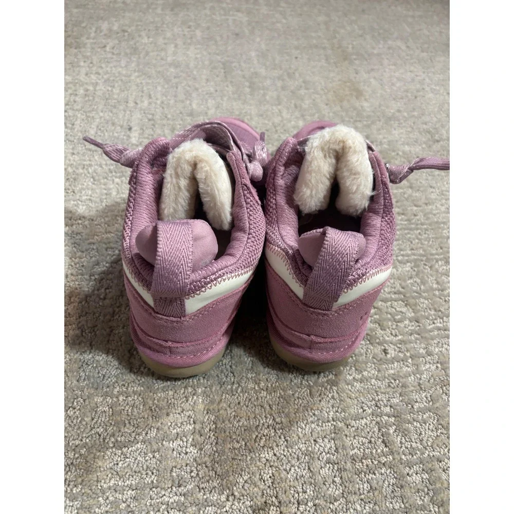 UGG‎ Kids Pink Fur Lined Fashion Sneakers Shoes Size 6